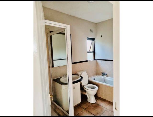 1 BEDROOM APARTMENT FOR SALE IN DOUGLASDALE